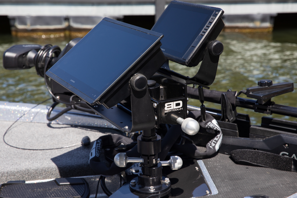 How to Select the Best Dual Graph Bow Mount for Your Boat / Beatdown ...