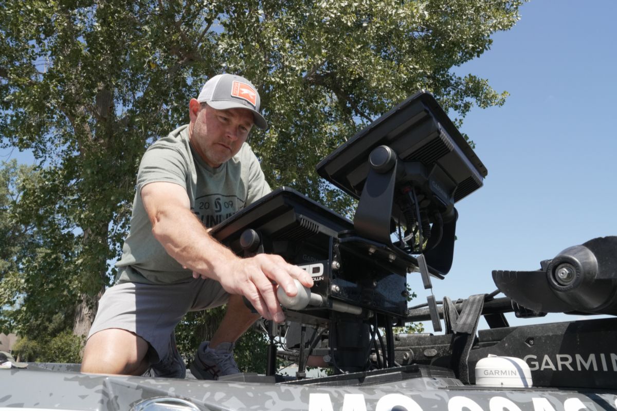 Upgrade Your Fishing Electronics with a Telescoping Graph Mount