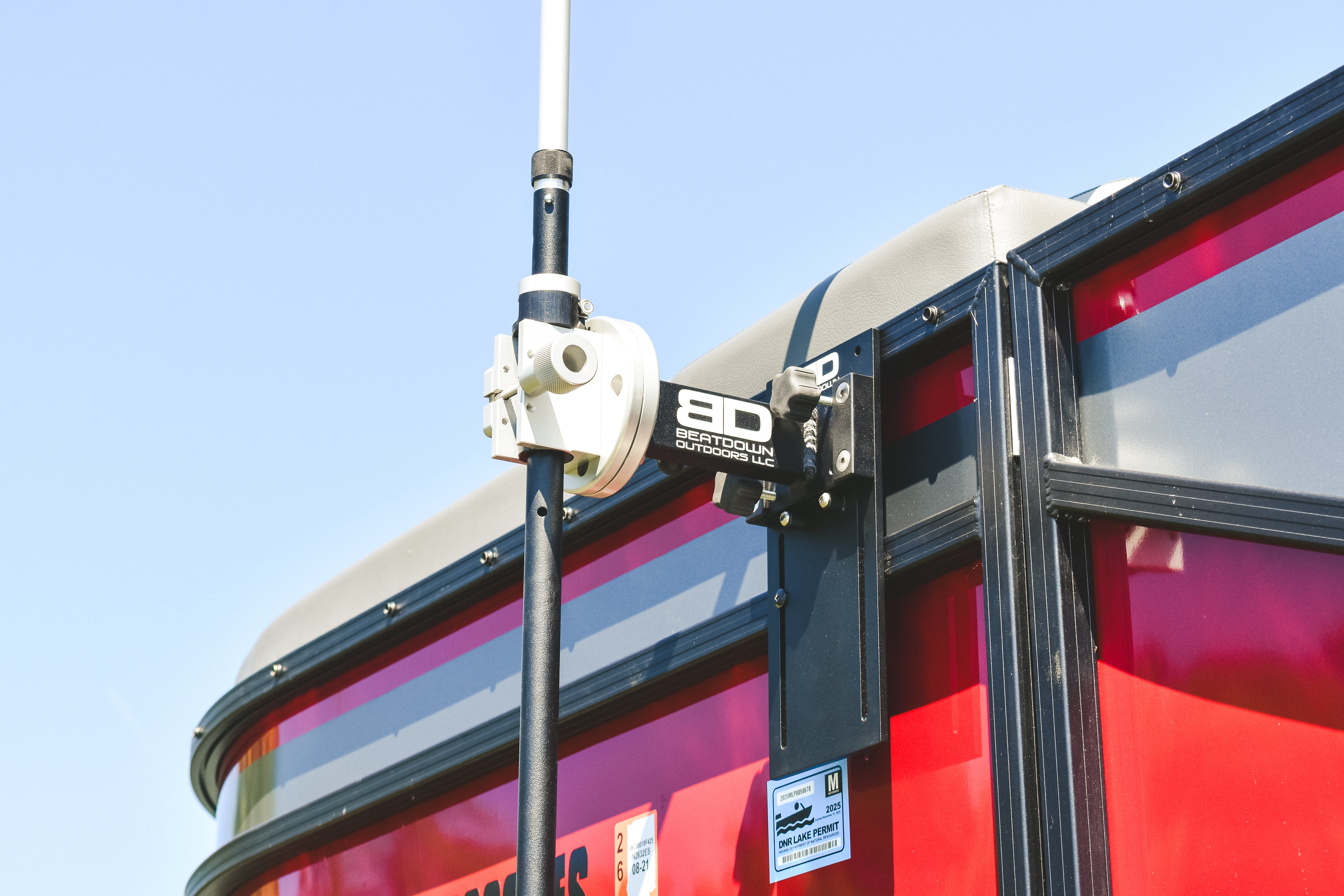 Pontoon - BreakAway Transducer Pole (Custom Arm Option Available)